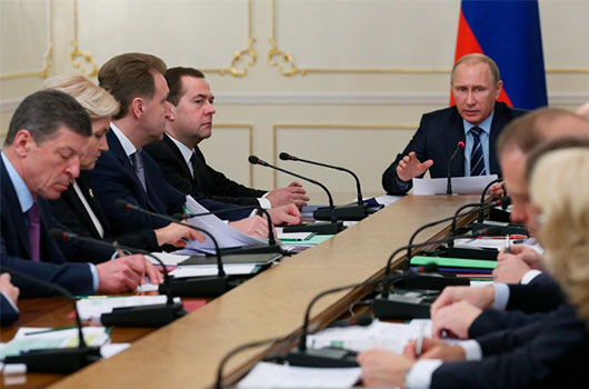 Владимир Путин провел совещание с членами правительства по поводу лекарственного обеспечения